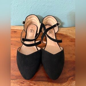 Women’s Black Flats